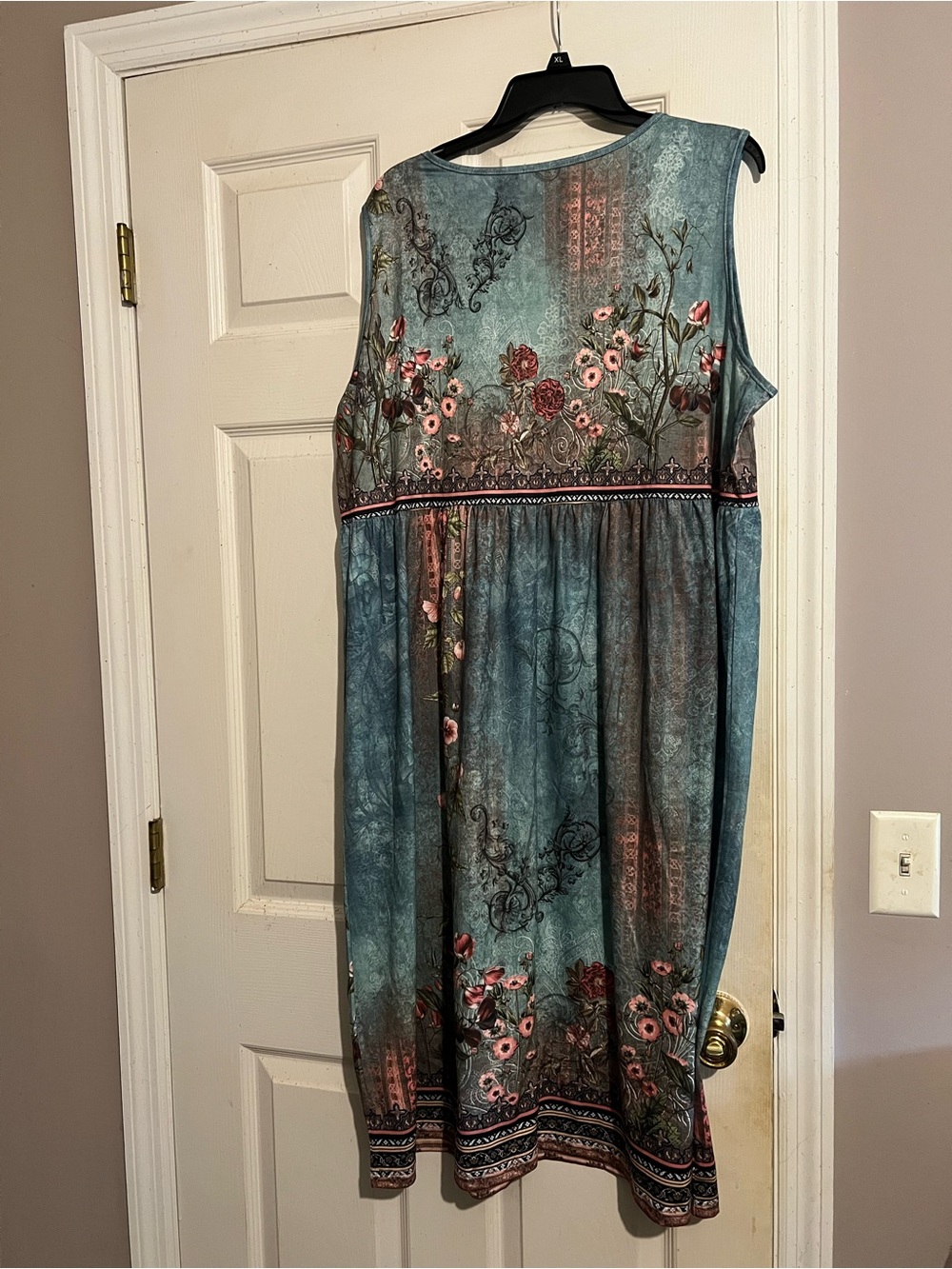 SOLD - Picture 2 of 3